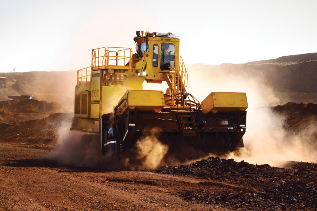 Srovnávač terénu Vermeer T1655