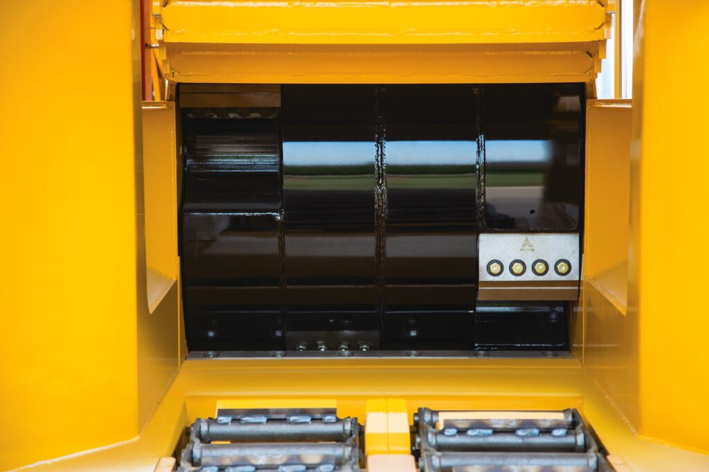 Velký štěpkovač Vermeer WC2300XL