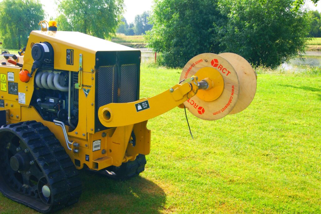 Vibrační pluh Vermeer PTX40