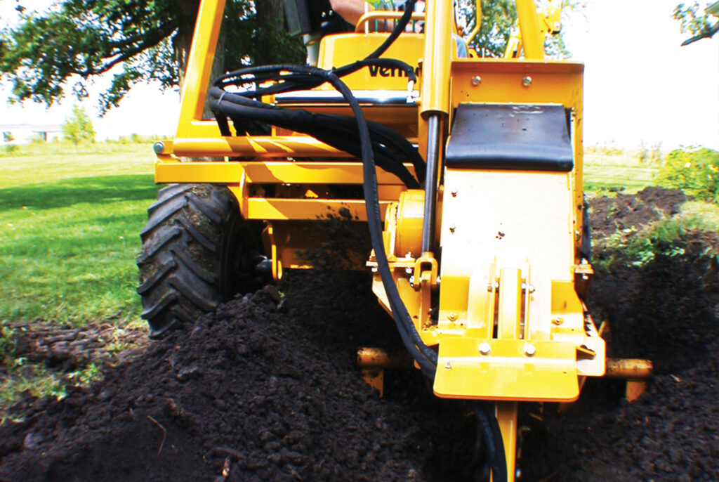 Vibrační pluh Vermeer RTX550