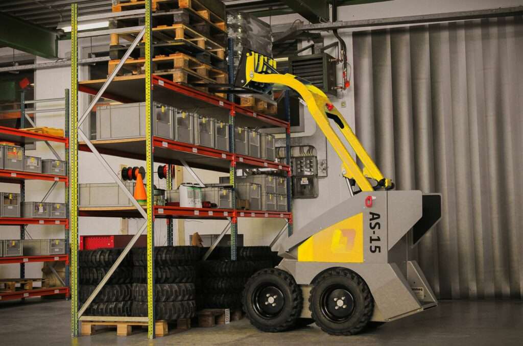 Mininakladač Conmeq AS15